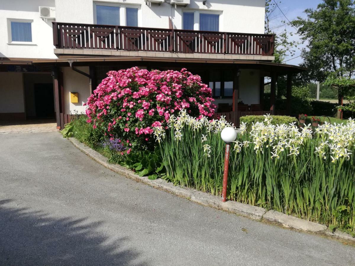 Guesthouse Sebalj Rakovica Εξωτερικό φωτογραφία